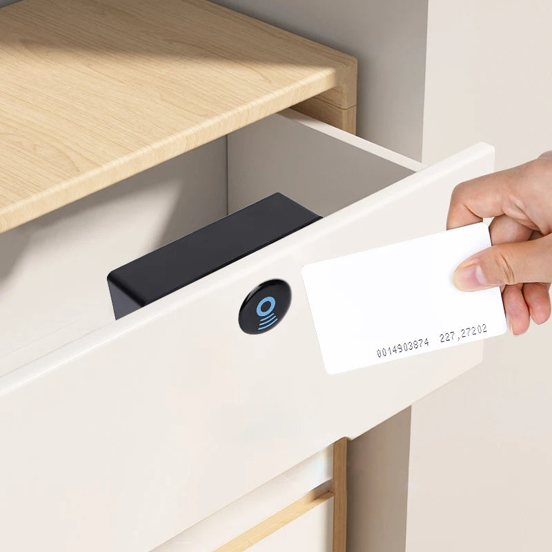 Fechadura Eletrônica com TAG que Protege Seus Pertences com Praticidade - SmartSafe